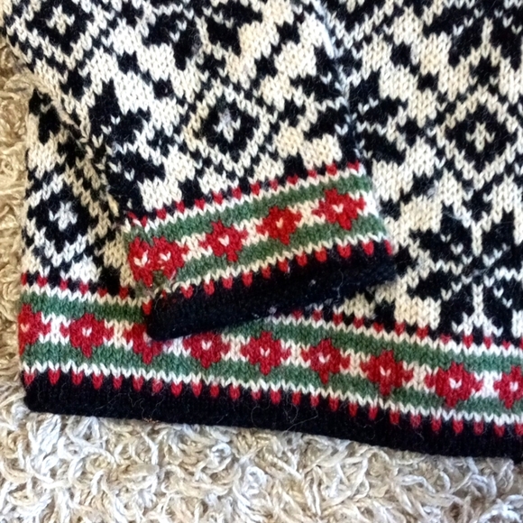 LLBean Women's Black and White Scandinavean Button Front Cardigan Sweater Size M - Picture 2 of 8